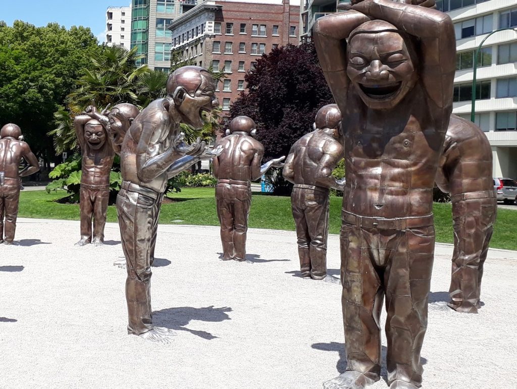 Amazing Laughter na English Bay